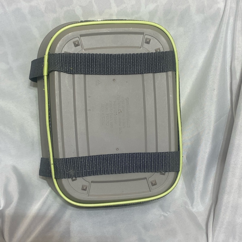 Fitbit Lime Green Food Storage Container - Picture 3 of 6